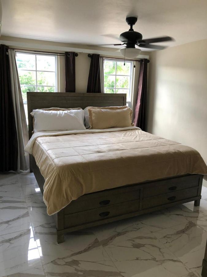 C'Daview Apartment Suite Montego Bay Exteriör bild