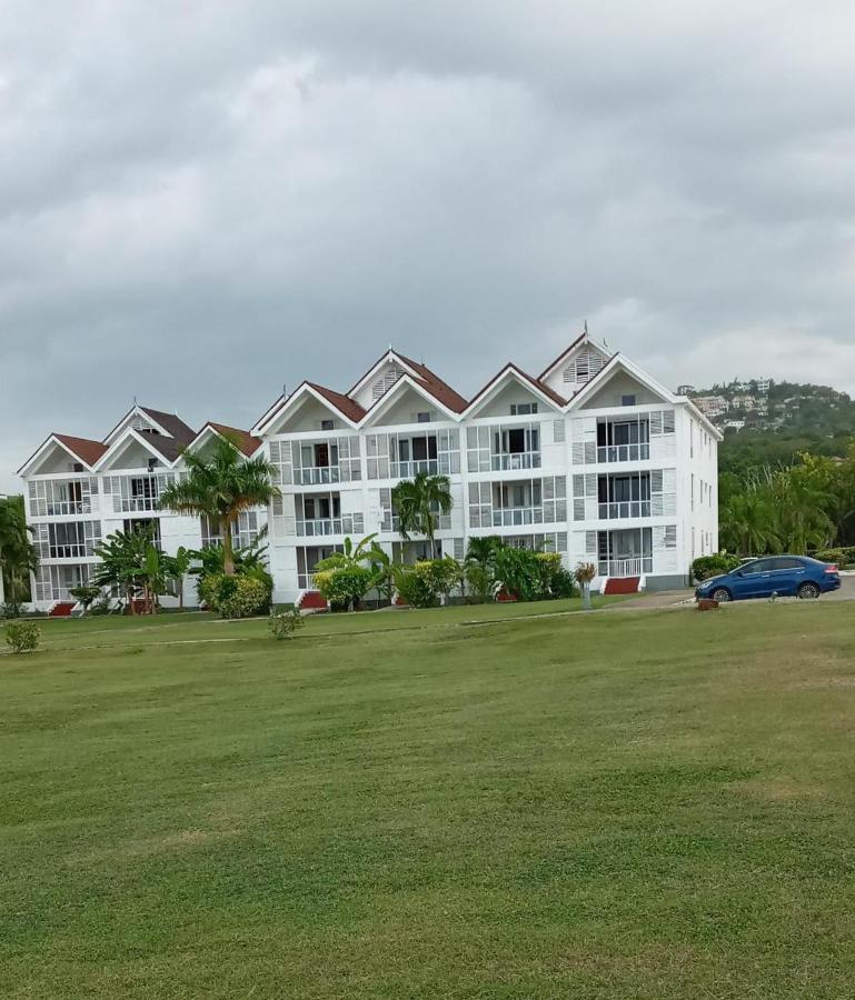 C'Daview Apartment Suite Montego Bay Exteriör bild